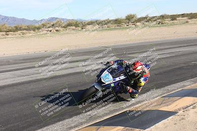 media/Jan-18-2026-CVMA (Sun) [[519f600f45]]/Race 16-Formula Middleweight/